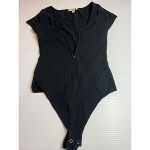 Express One Eleven Bodysuit Top Women's‎ Small Black Ribbed V-Neck Short Sleeve